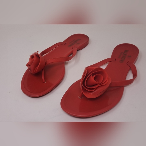 Valentino Garavani Women's Red Rose Jelly Flat Thong Sandals Italy 8 US / 38 EU - Picture 2 of 10